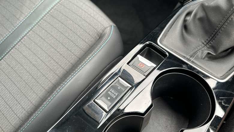 Peugeot 2008 1.2 PureTech Allure Premium 5dr Petrol Estate